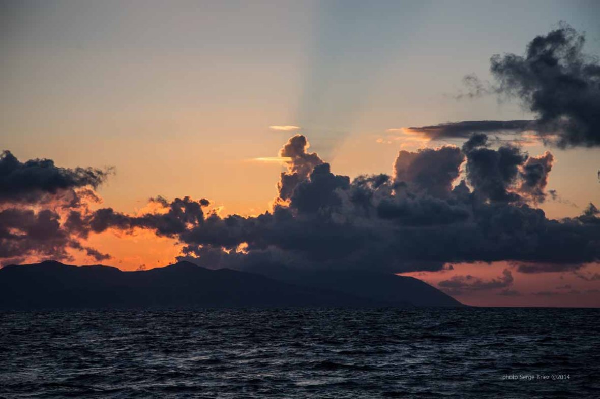 Sunset on Lipari, Aeolian island, Sicily photographed by Serge Briez ©2014 Cap médiations, Thera Explorer