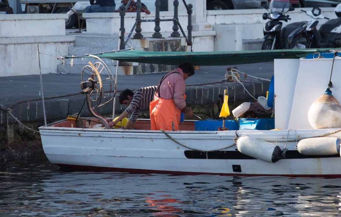 Fisherman on Lipari port, Aeolian island photographed by Serge Briez ©2014 Cap médiations, Thera Explorer