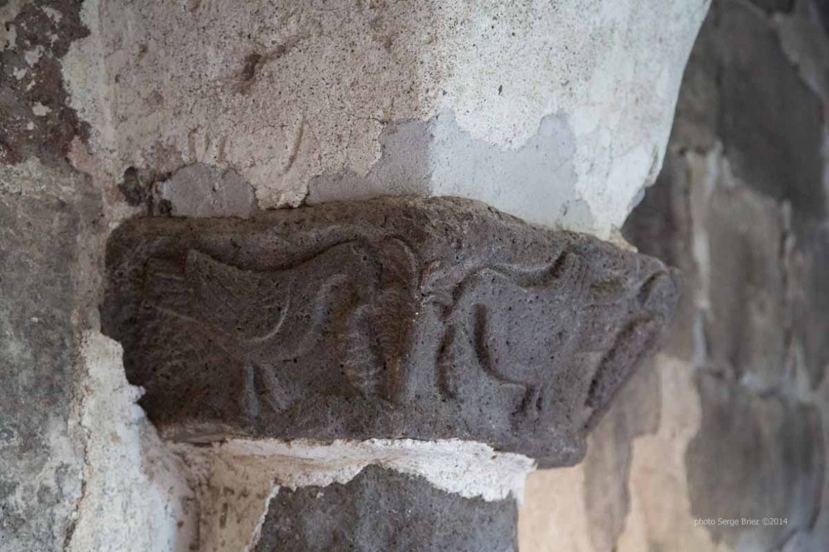 Bestiary and ornaments of the capitals of the eleventh century cloister, Lipari Island photographed by Serge Briez ©2014 Cap médiations, Thera Explorer