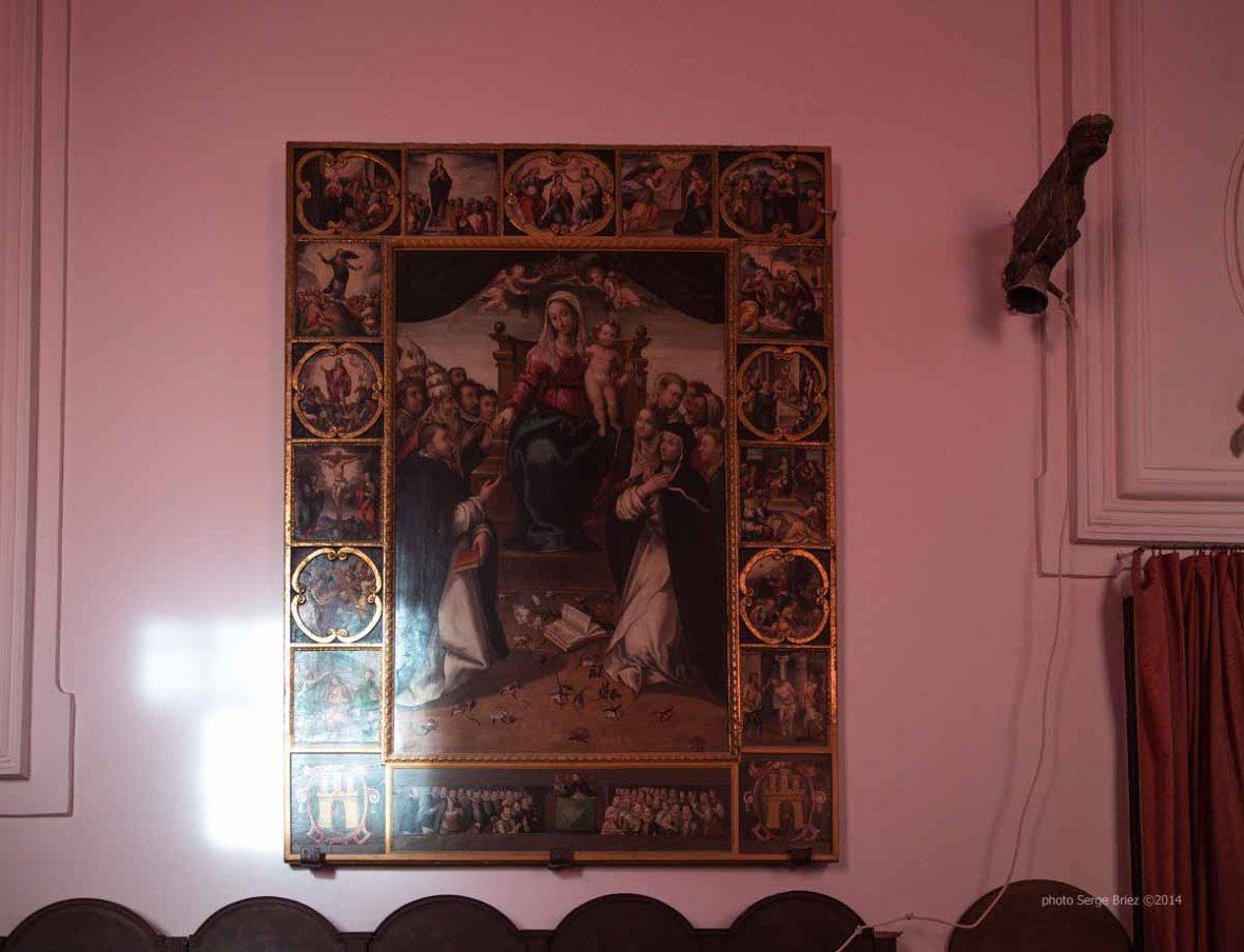 Altarpiece in the basilica San Bartolomeo, Lipari photographed by Serge Briez ©2014 Cap médiations, Thera Explorer