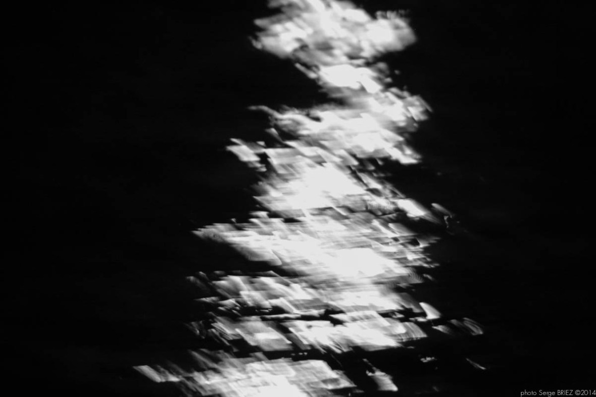 Bay of Salvador Dalí in the moonlight, port Lligat, Spain photographed by Serge Briez, ©2014 Cap médiations