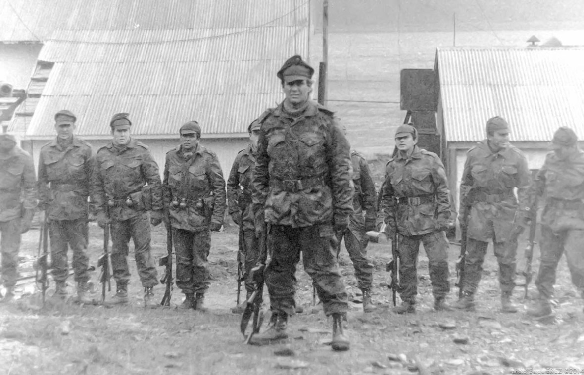 Falklands, Alfredo Astiz at the head of the Argentine army photographed by Serge Briez, ©2014 Cap médiations