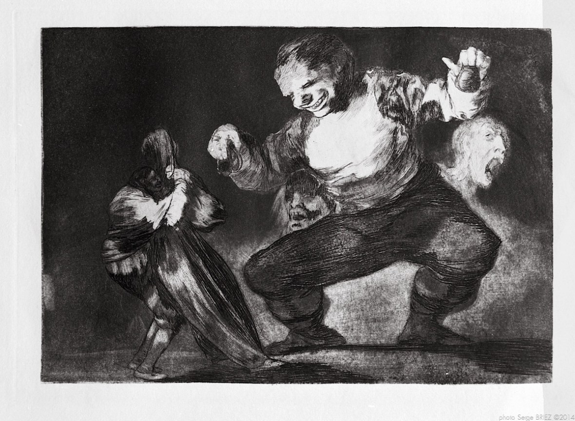 Print from the series "Los Disparates" (1864) by Francisco Goya. Plate 04 : "Bobalicón" photographed by Serge Briez ©2014 Cap médiations