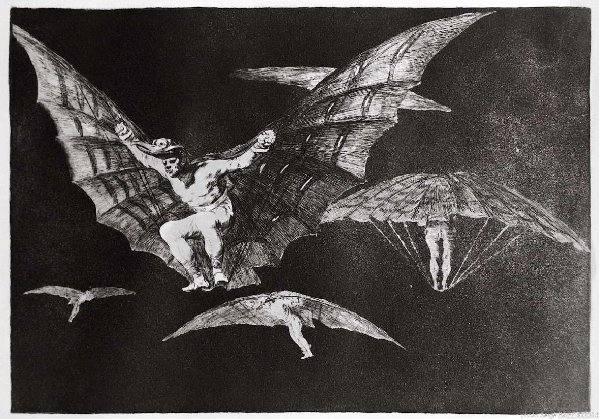 Print from the series "Los Disparates" (1864) by Francisco Goya. Plate 13 : "Modo de volar" photographed by Serge Briez ©2014 Cap médiations