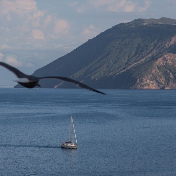 View of Vulcano from the gardens behind the Basilica San Bartolomeo, Lipari Island photographed by Serge Briez ©2014 Cap médiations, Thera Explorer