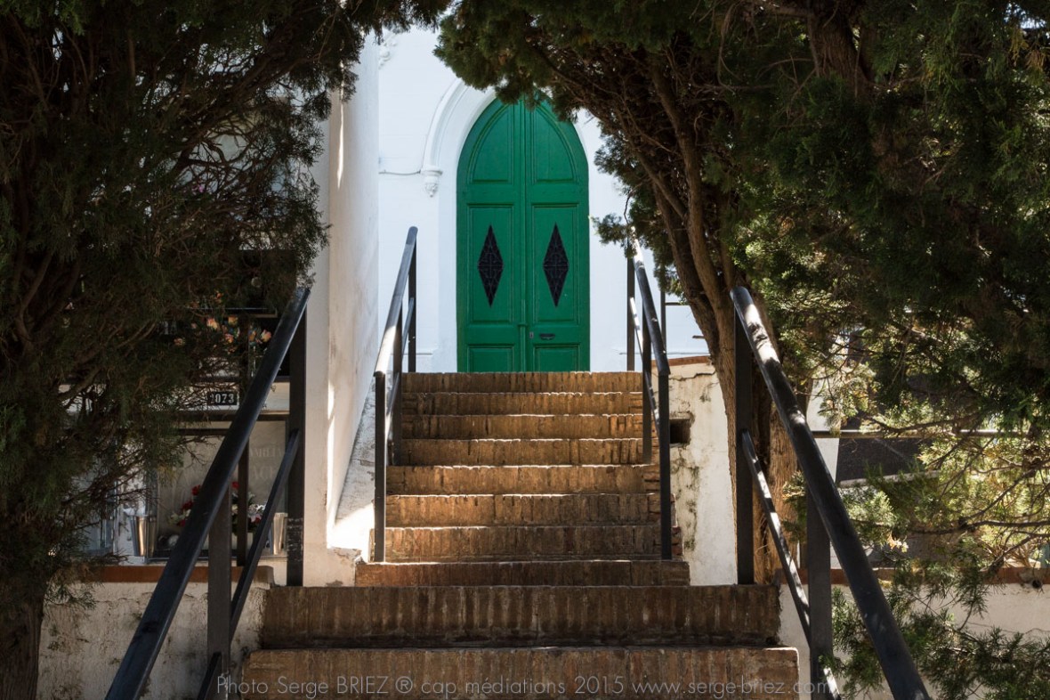 Cimetière communal de Portbou - photo Serge Briez ®capmediations.2015 reproduction iinterdite