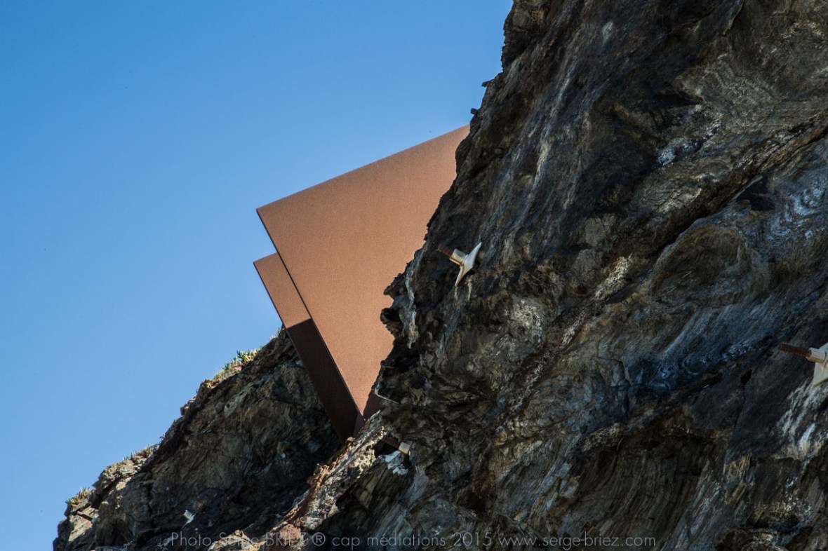 PASSAGES, Dani Karavan en hommage à Walter Benjamin - photo Serge Briez ®capmediations.2015 reproduction iinterdite